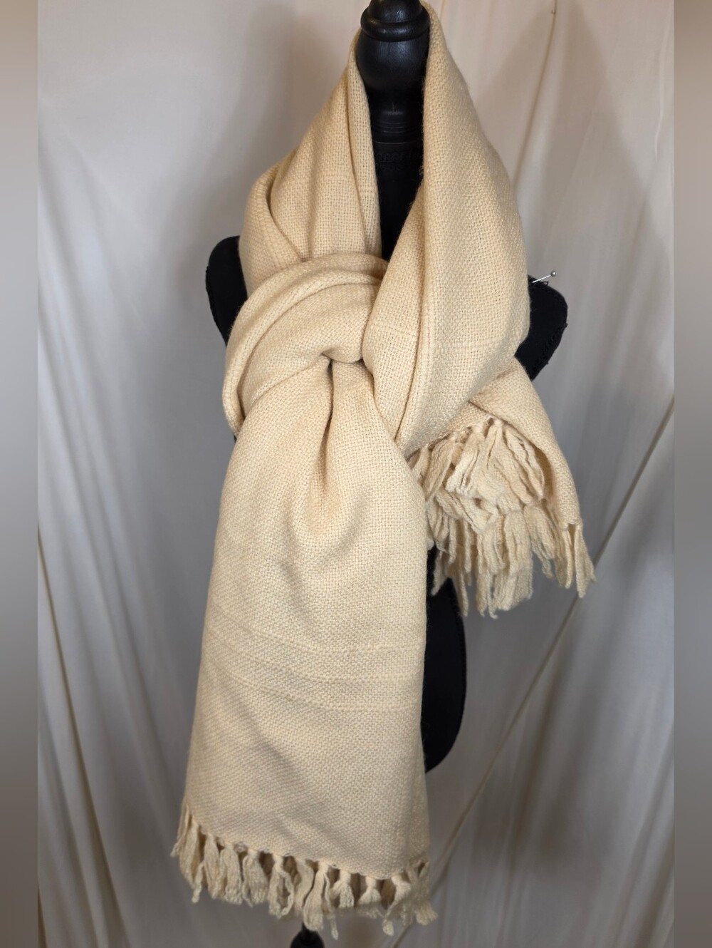 VTG The Three Weavers Houston TX Handwoven 100% Virgin Wool Shawl Wrap Cream